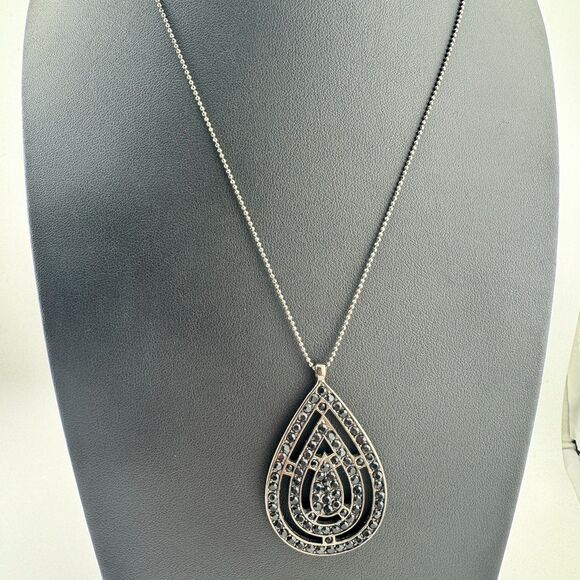 Vintage Signed Monet Teardrop Rhinestone Pendant Necklace Retro Statement Glam - Picture 6 of 11